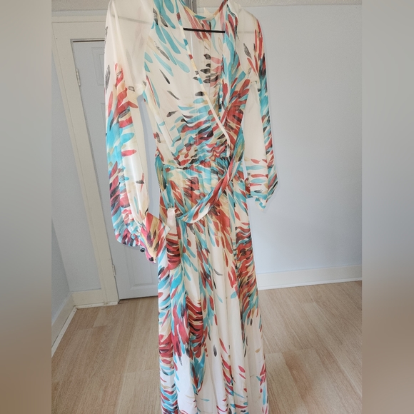 Floral Evening Gown🧡🤍🤍 - Picture 2 of 2